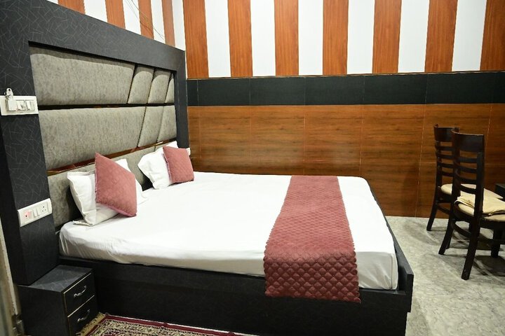 Room 4 of 21