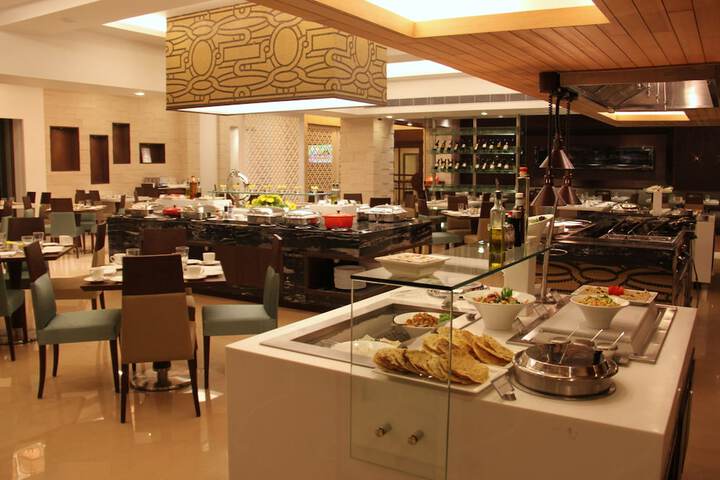 Dining 50 of 78