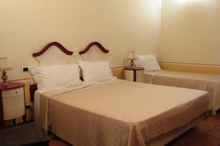 Room 14 of 89