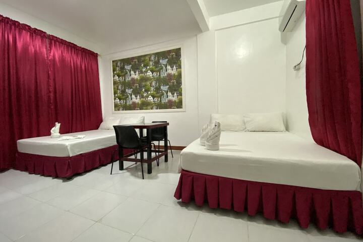 Room 12 of 21