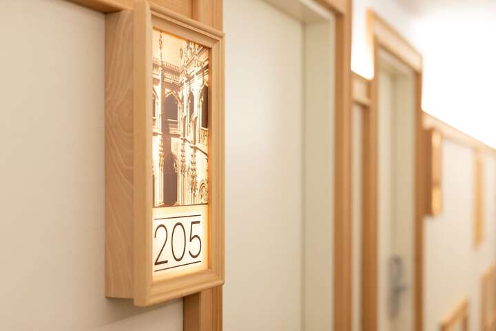 Ballroom/Hall 52 of 56