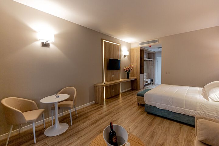 Room 16 of 58