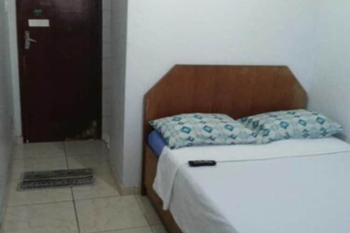 Room 22 of 28