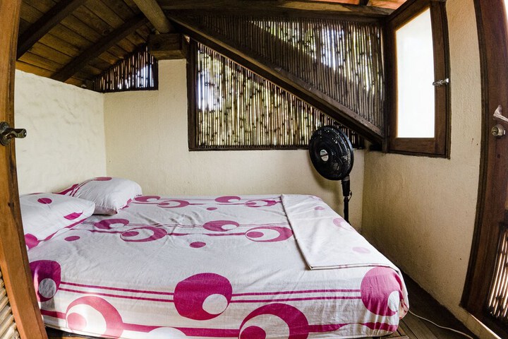 Room 4 of 23
