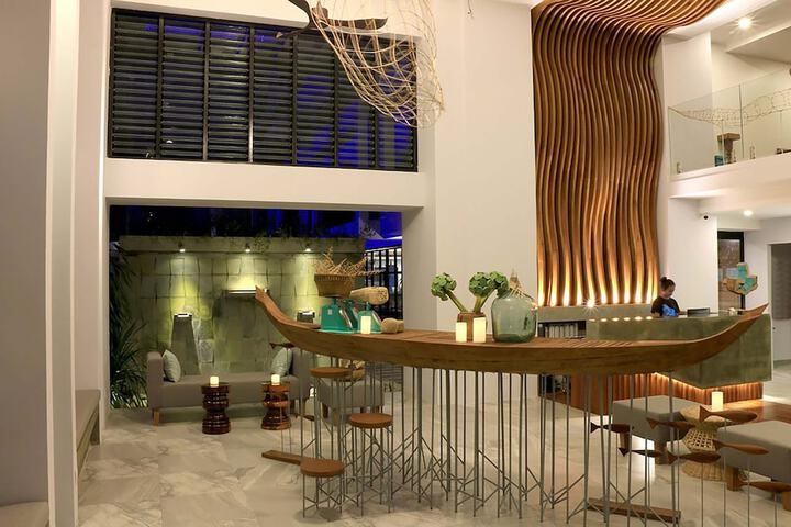 Hotel Interior 7 of 52