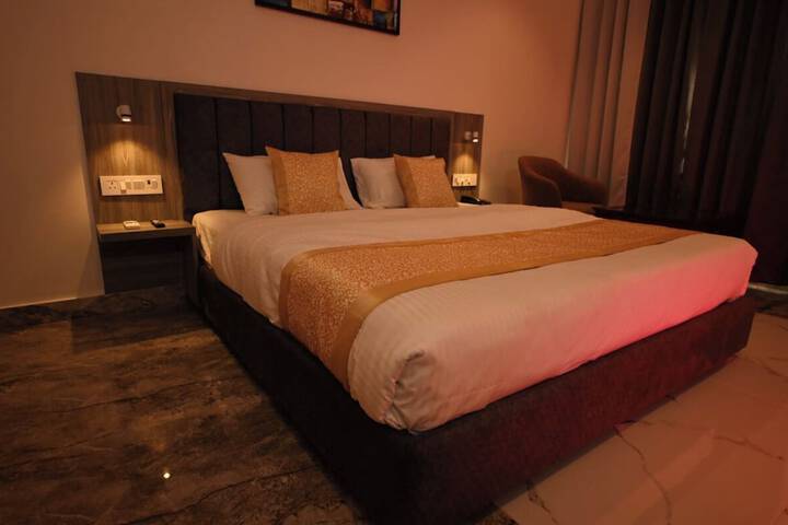 Room 21 of 62