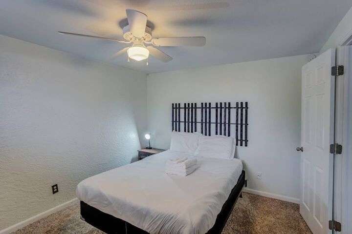 Room 7 of 62