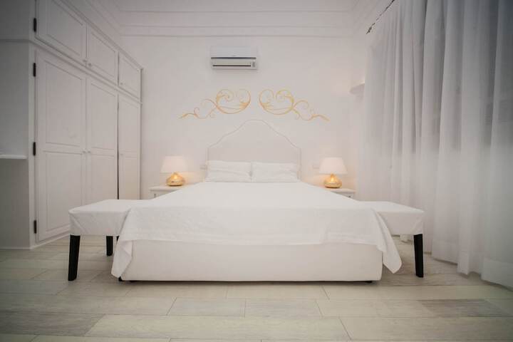 Room 4 of 44