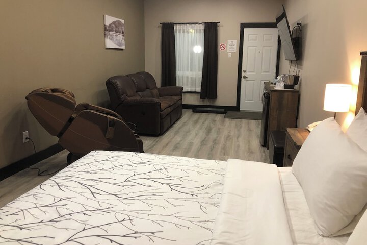Room 45 of 165