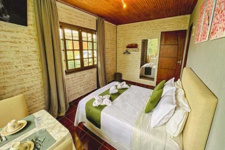 Room 15 of 44