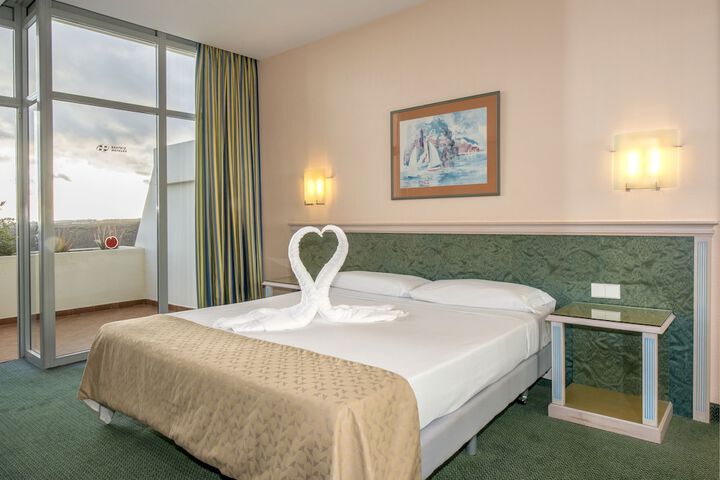 Room 8 of 70