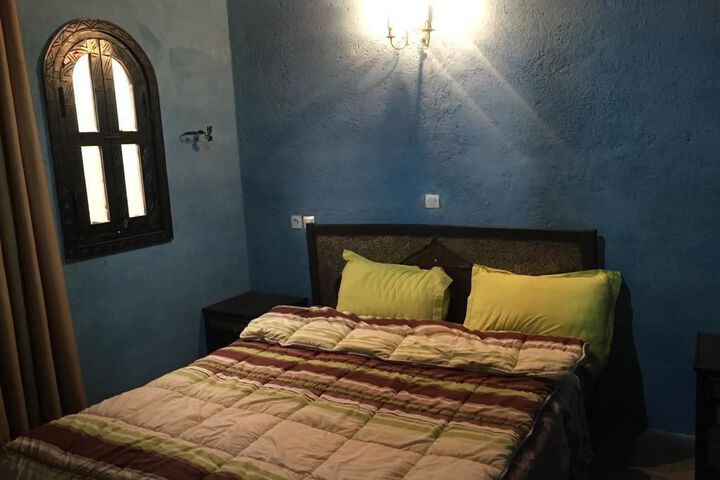 Room 16 of 18