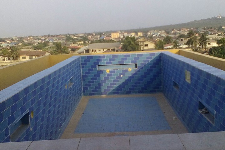Pool 16 of 30