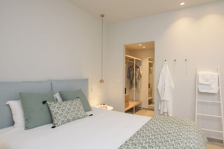 Room 28 of 188