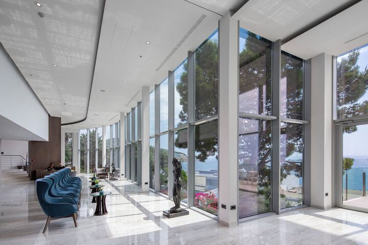 Guest Lobby