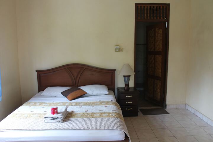 Room 5 of 65