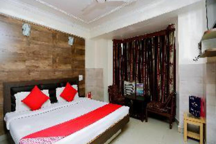 Room 7 of 30