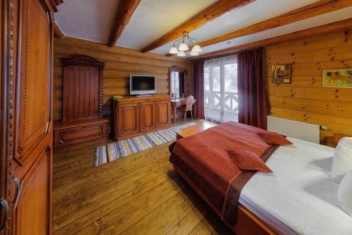 Room 8 of 51