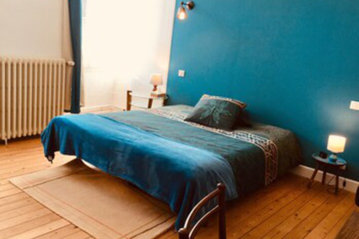 Room 17 of 27