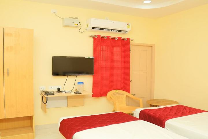 Room 10 of 19