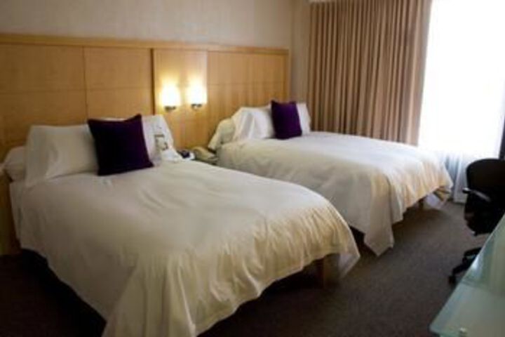 Hotel Suite Photo