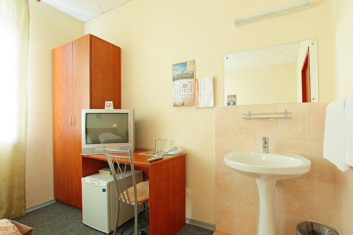 Room 12 of 61