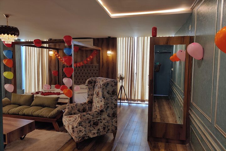Room 7 of 51