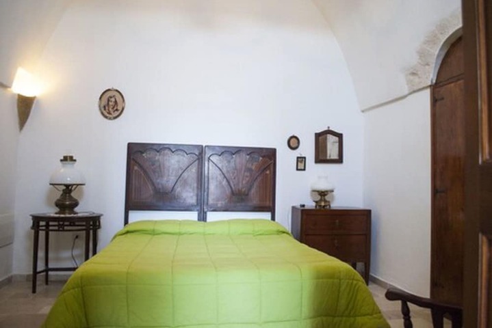 Room 16 of 49