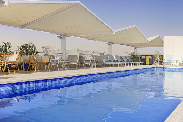 Pool 48 of 130