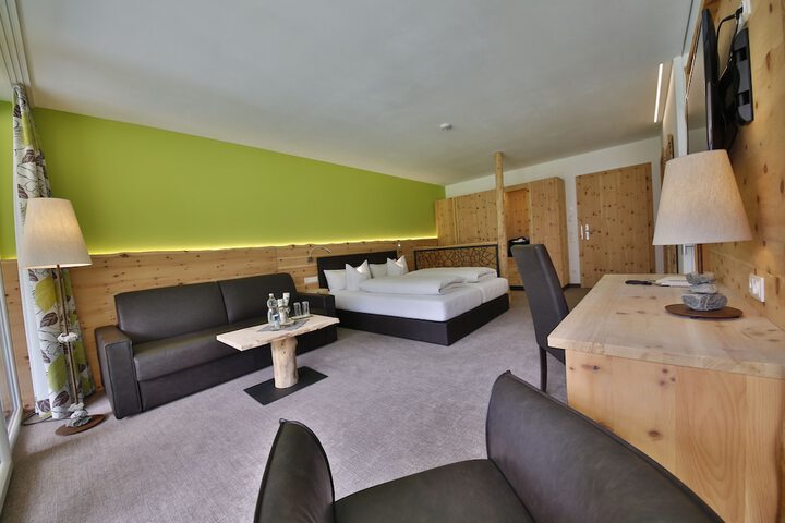 Room 7 of 50