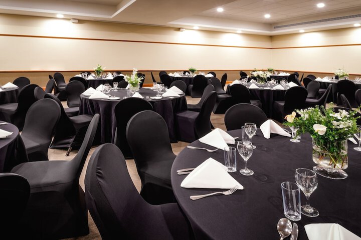 Ballroom/Hall 97 of 117