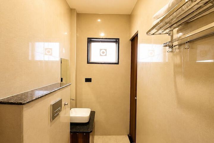 Room 29 of 51