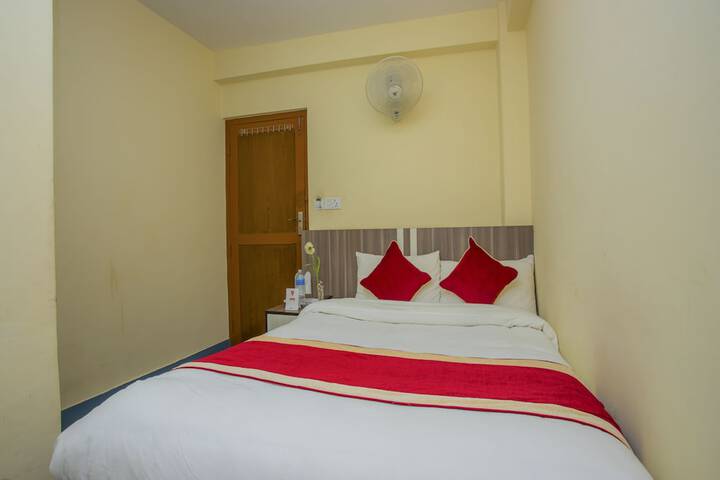 Room 18 of 48