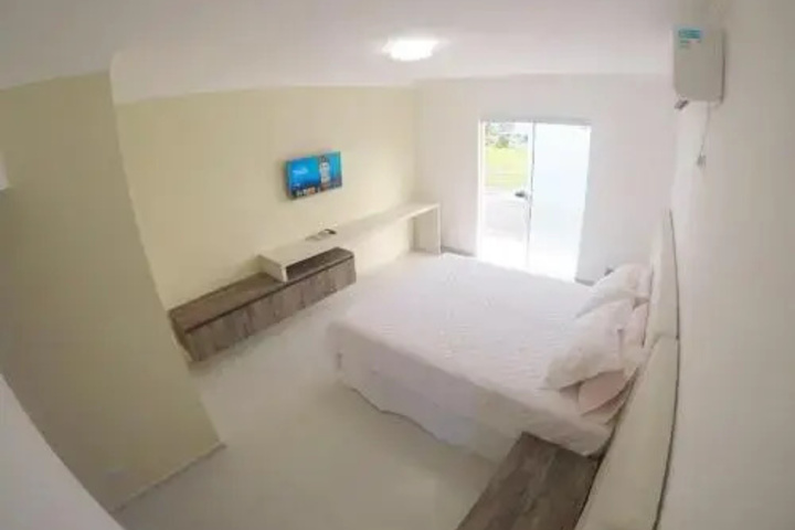 Room 2 of 12