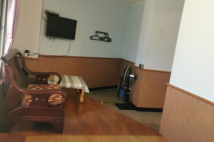 Room 25 of 91
