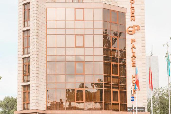 Golden Palace Hotel