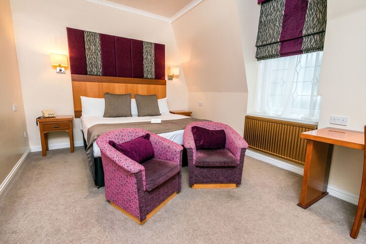 Room 14 of 77