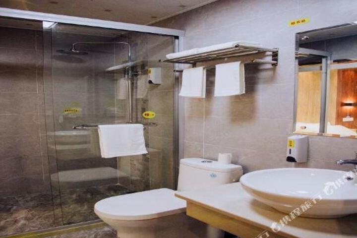 Jiashan Yunsheng Hotel