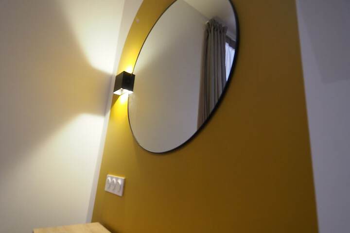 Room 33 of 59