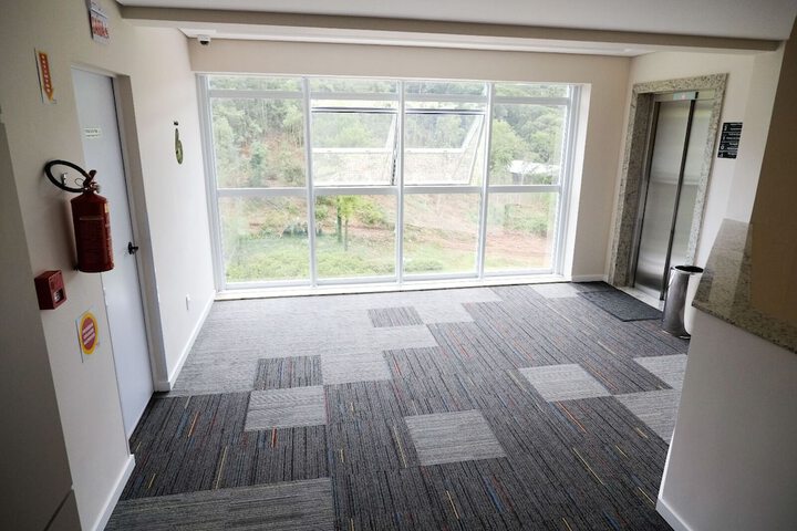 Ballroom/Hall 46 of 50