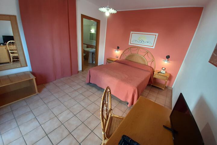 Room 79 of 249