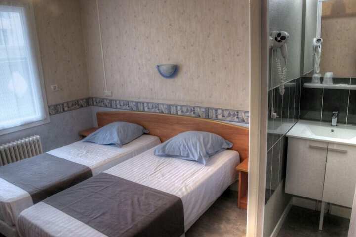 Room 15 of 64