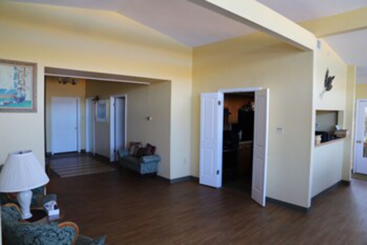 Room 23 of 38
