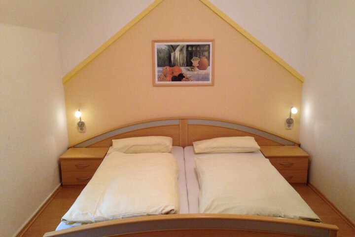Room 5 of 51