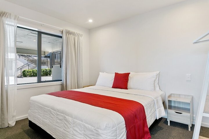 Room 12 of 65