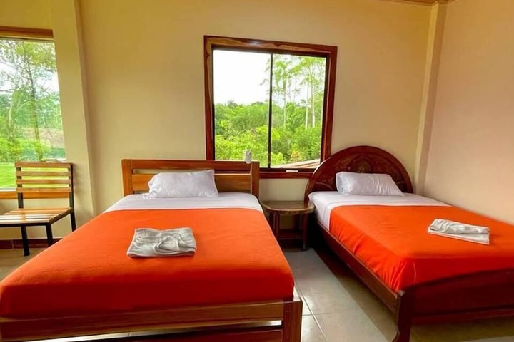 Room 3 of 20