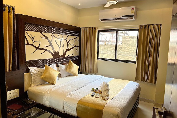 Room 6 of 71