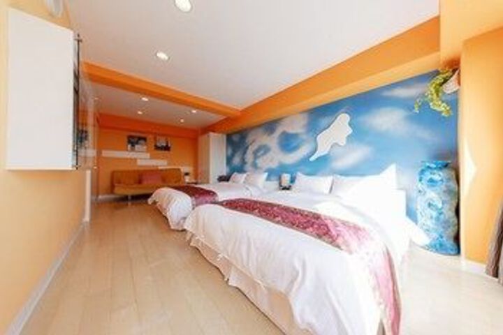 Room 7 of 15