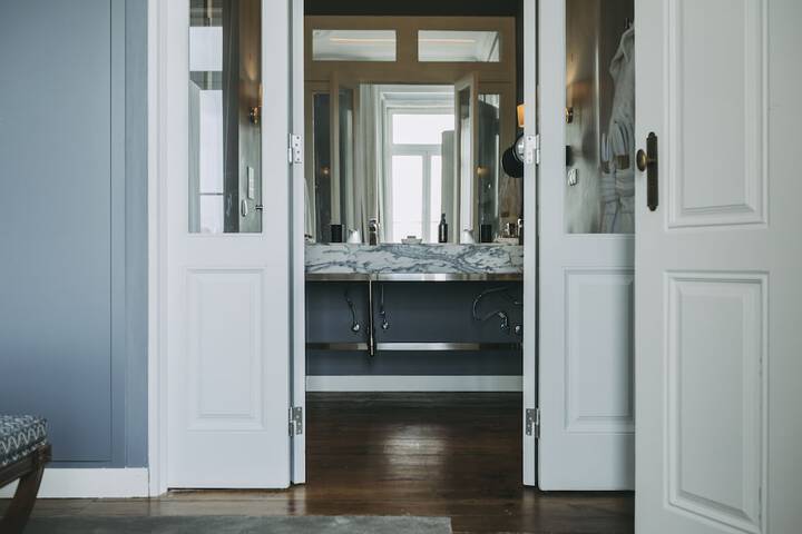 Room 184 of 245