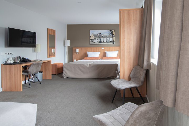 Room 26 of 60